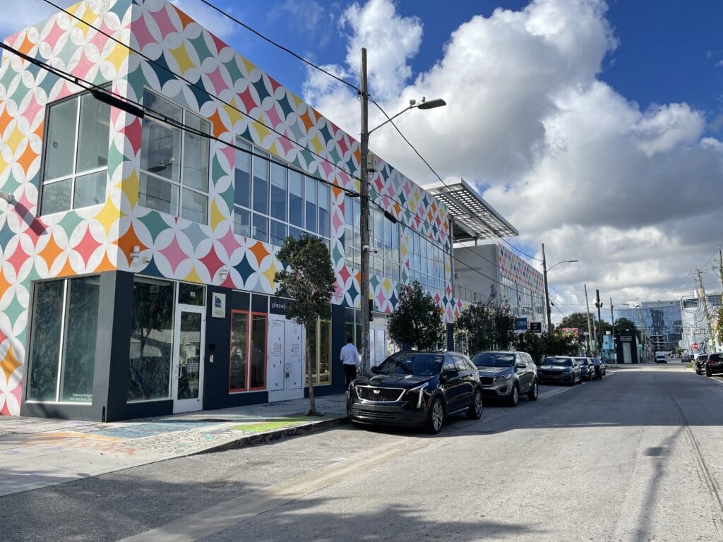 A New Year's Vice - Checking Out Miami